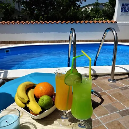 Mit Balkon Und Meerblick By Interhome *