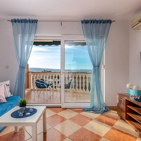 Mit Balkon Und Meerblick By Interhome Appartement *