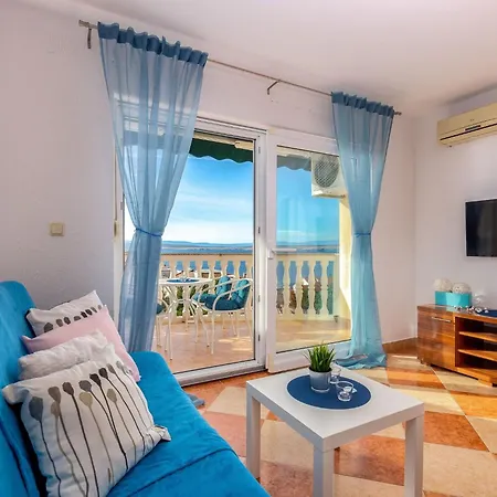 Mit Balkon Und Meerblick By Interhome