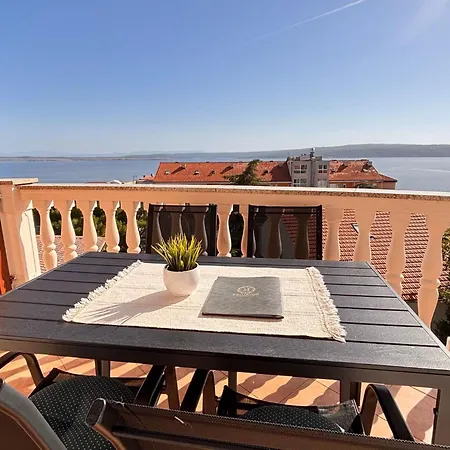 Mit Balkon Und Meerblick By Interhome Appartement Crikvenica