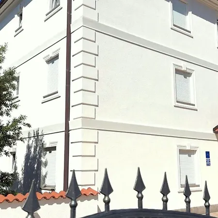 Appartement Mit Balkon Und Meerblick By Interhome *