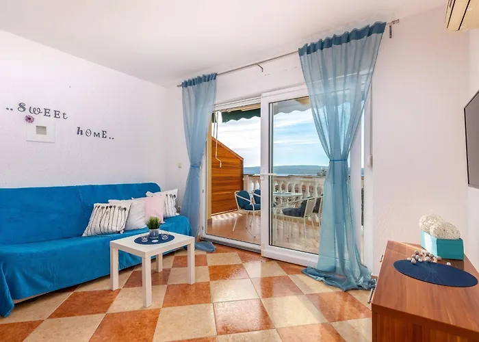 Mit Balkon Und Meerblick By Interhome * Crikvenica