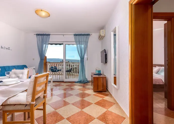 Mit Balkon Und Meerblick By Interhome Appartement