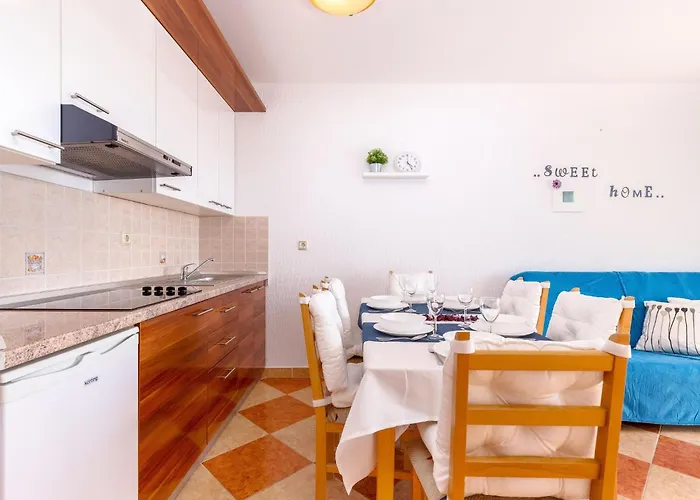 Mit Balkon Und Meerblick By Interhome *