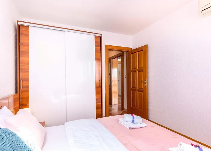 Appartement Mit Balkon Und Meerblick By Interhome Crikvenica