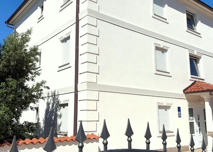 Appartement Mit Balkon Und Meerblick By Interhome *